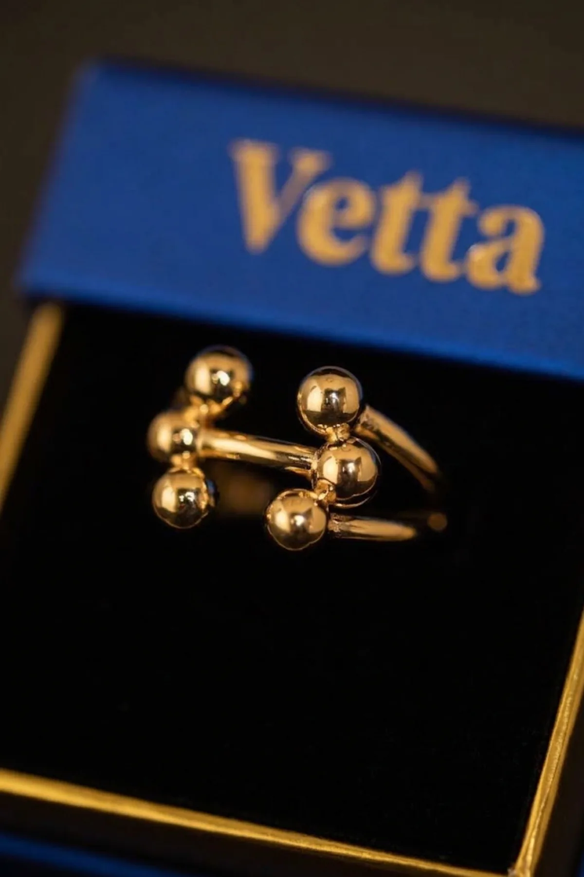 Кольцо женское VETTA HJ596-1, золото 585 пробы, 1.75 г