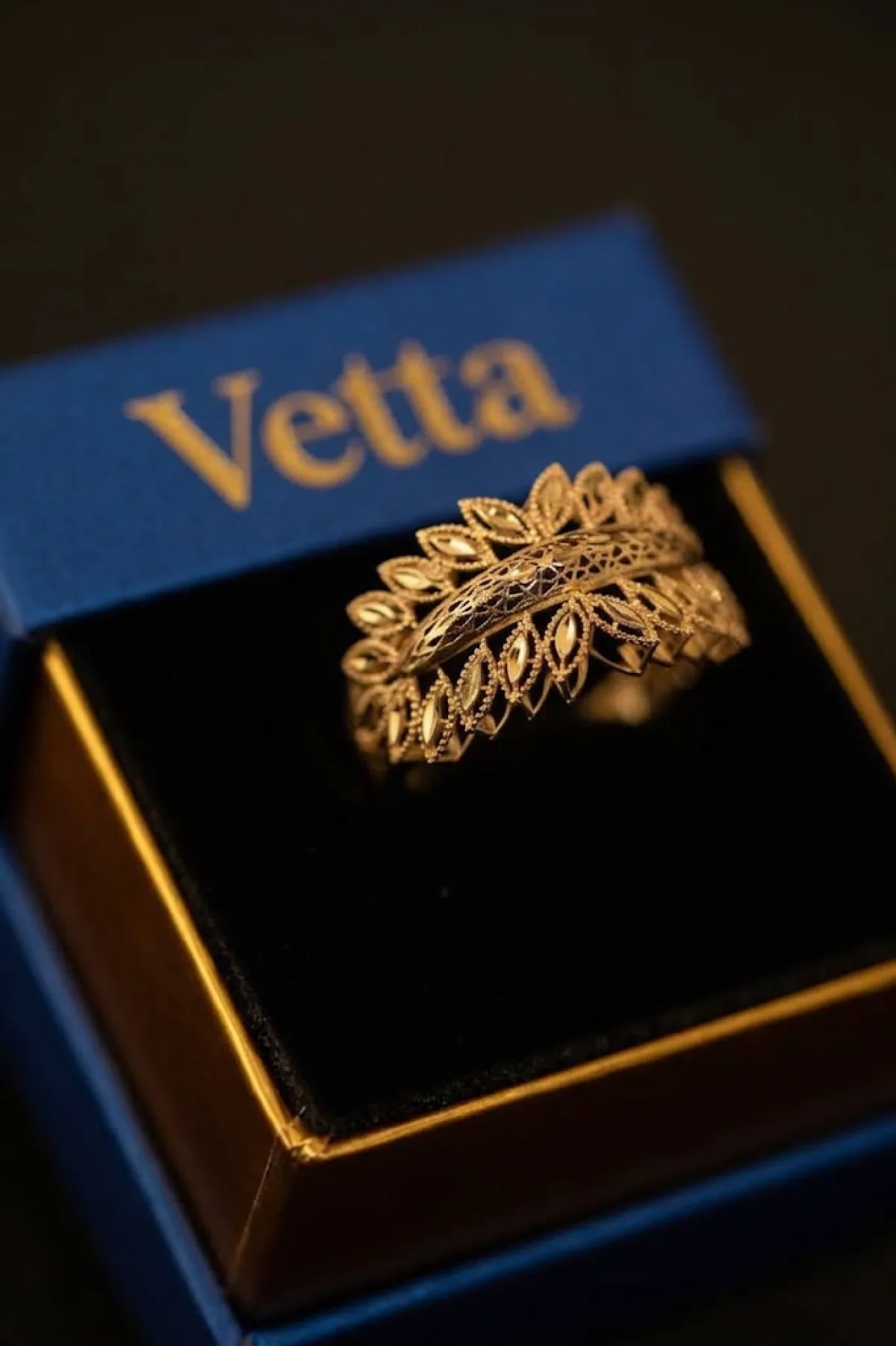 Кольцо женское VETTA HJ602-1, золото 585 пробы, 1.84 г
