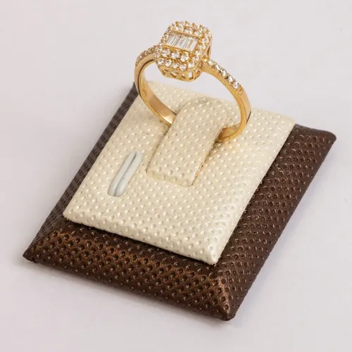 Женское кольцо золотое Vetta Jewellery 660