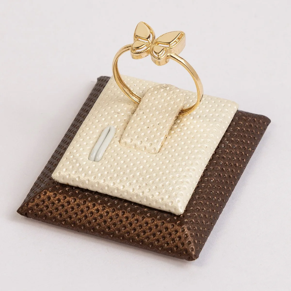 Qadın üçün qızıl üzük Vetta Jewellery 824, 585 əyar