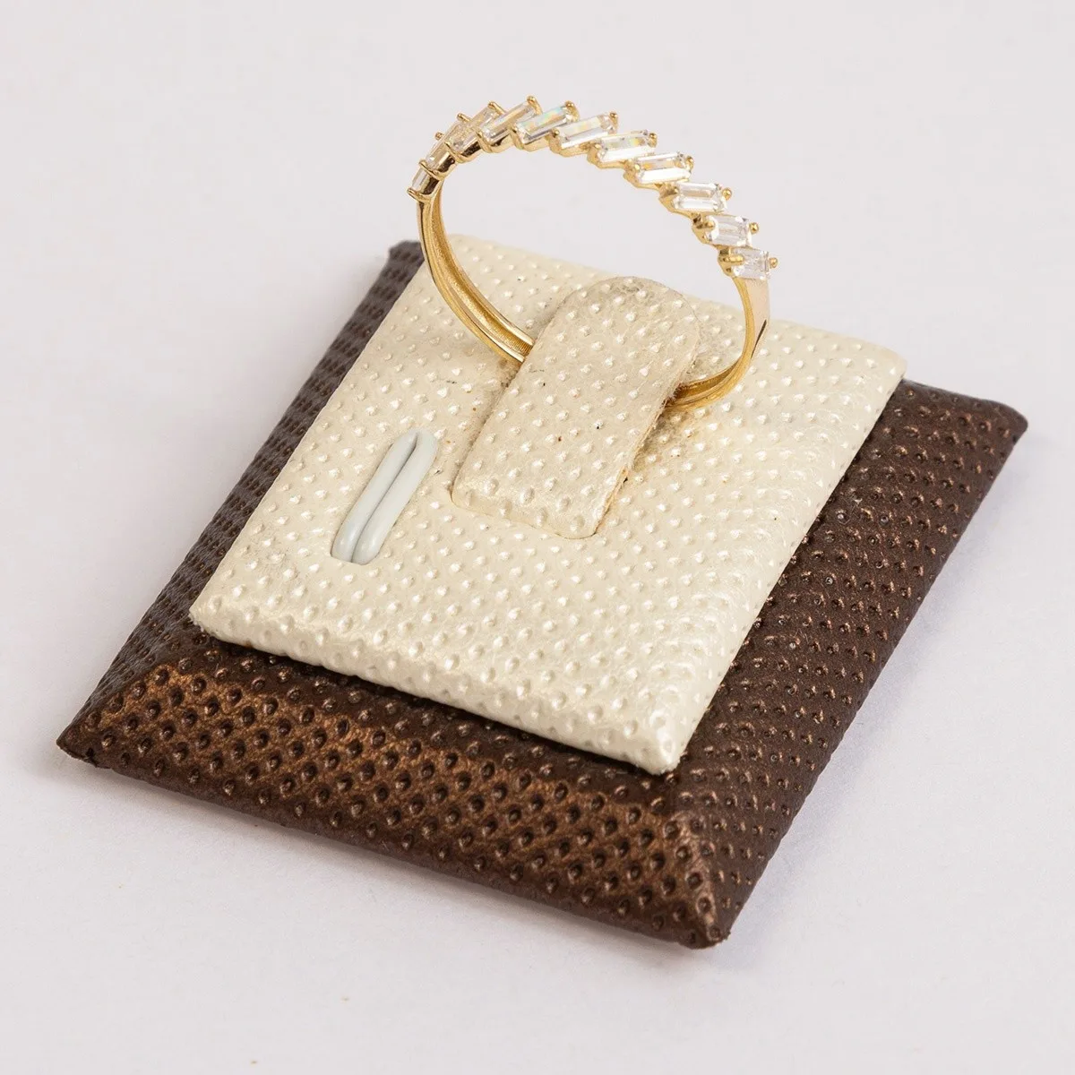 Qadın üçün qızıl üzük Vetta Jewellery 10007, 585 əyar