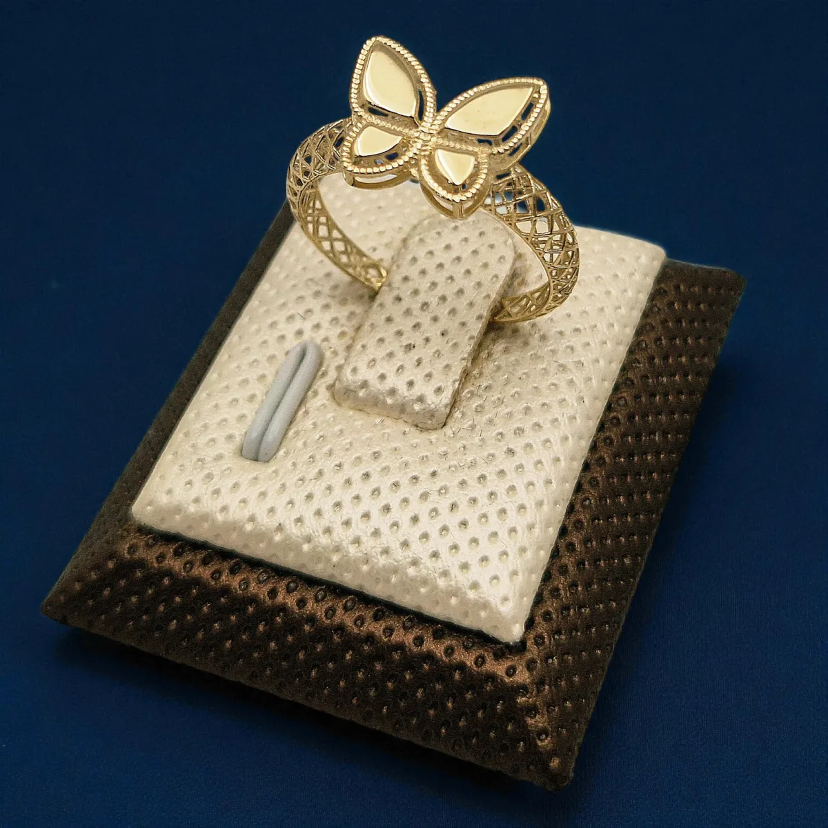 Qadın üçün qızıl üzük Vetta Jewellery 10126, 585 əyar