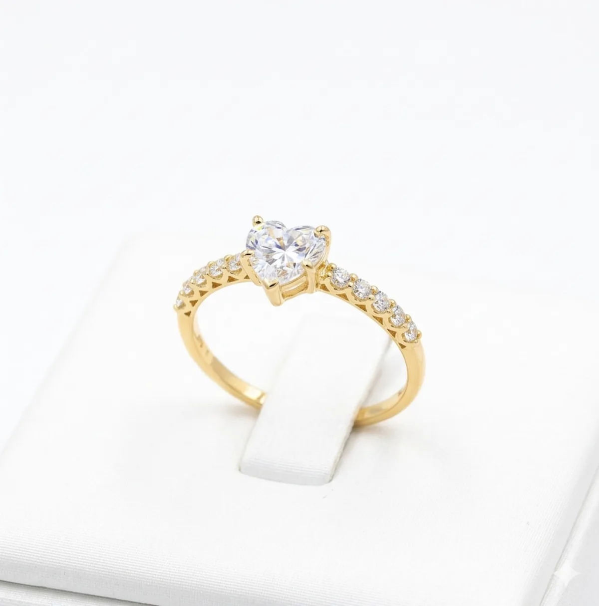 Qadın üçün qızıl üzük Vetta Jewellery 10375, 585 əyar