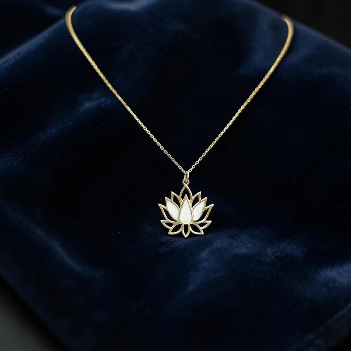 Qadın üçün qızıl kulonlu zəncir Vetta Jewellery 10462, 585 əyar