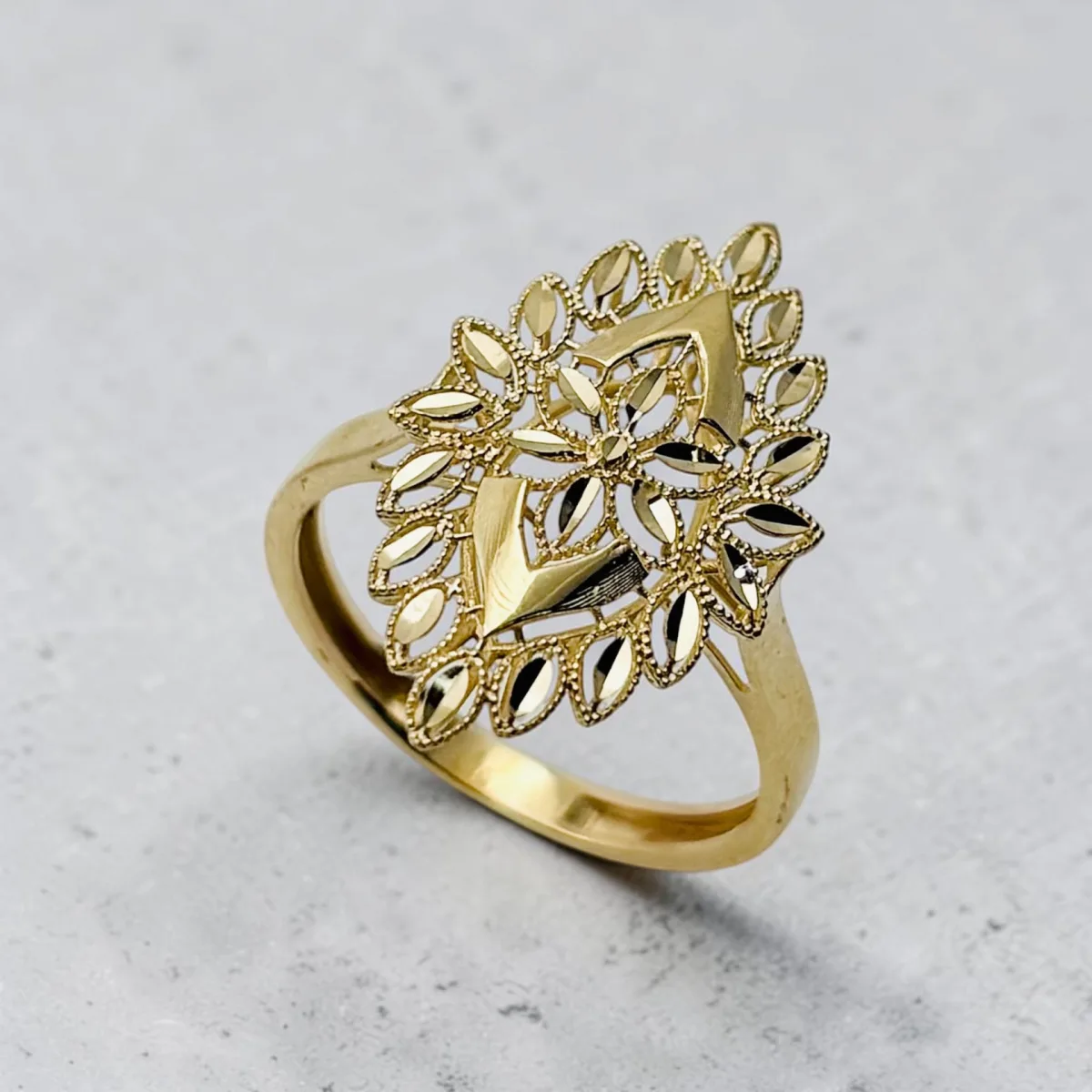 Qadın üçün qızıl üzük Vetta Jewellery 10487, 585 əyar